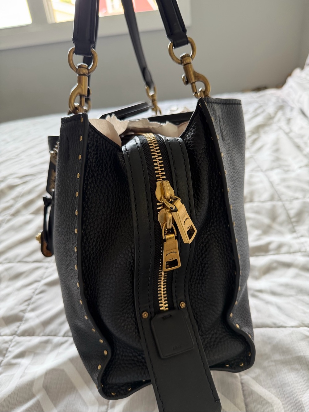 COACH Rogue 30/31 with rivets - Picture 6 of 11